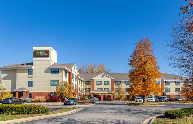 Building Photo - 653 Clark Dr