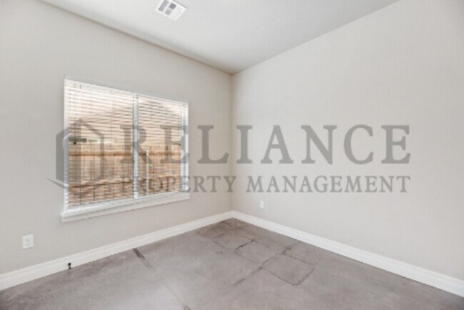Building Photo - 13608 W Nantucket St