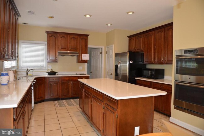 Building Photo - 9706 Middleton Ridge Rd