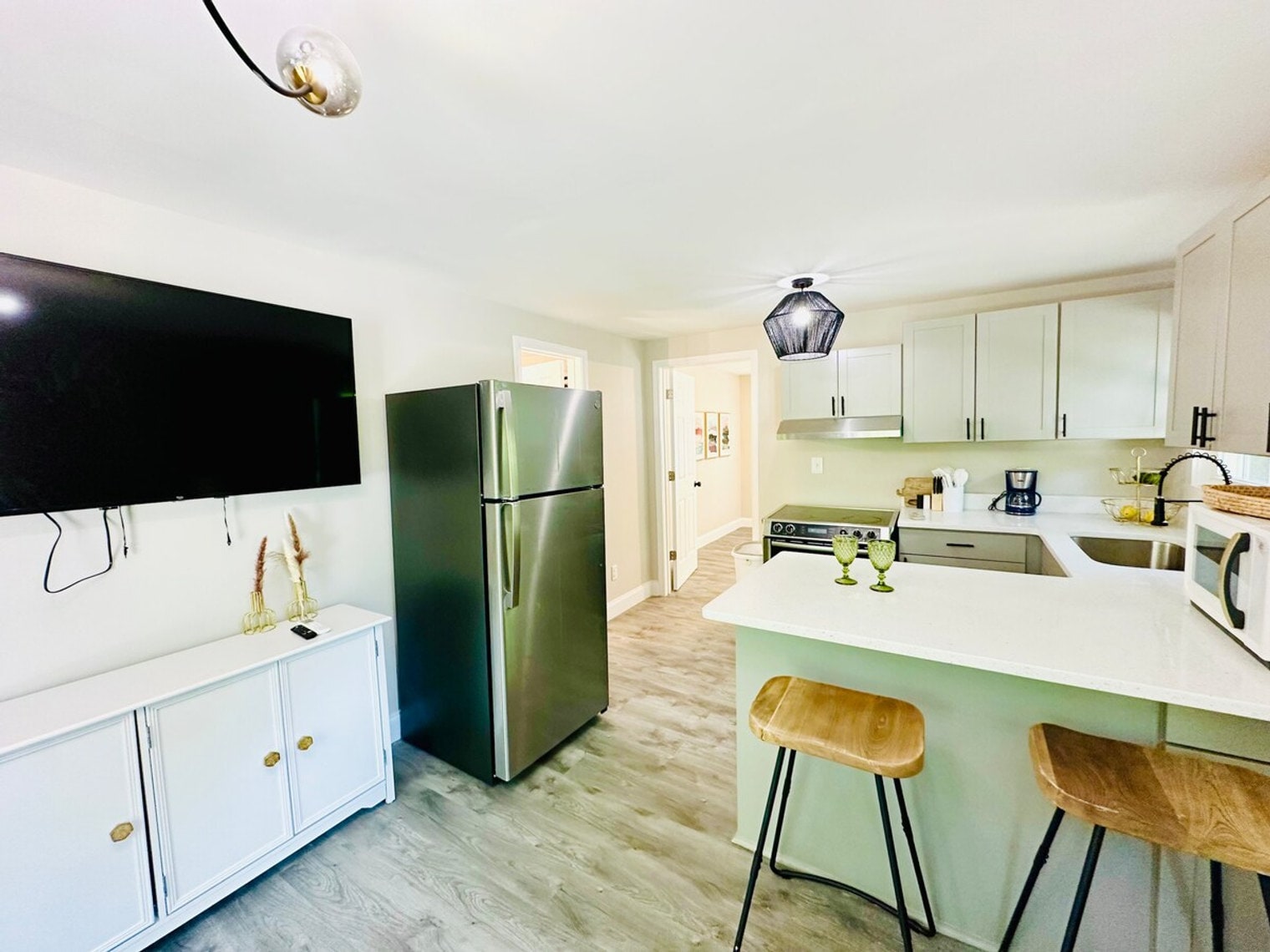 Building Photo - 1 Christopher St