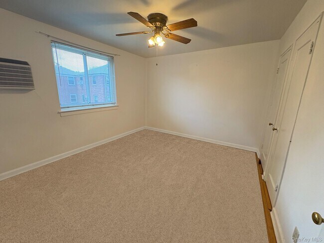 Building Photo - 263-45 73rd Ave