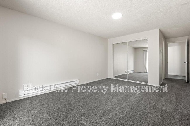Building Photo - 10507 W Irving Ct