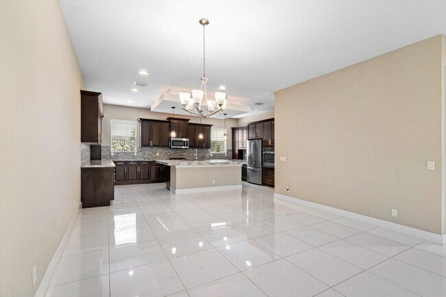 Building Photo - 7114 Edison Pl