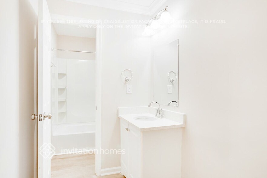 Building Photo - 90 Cook Ln