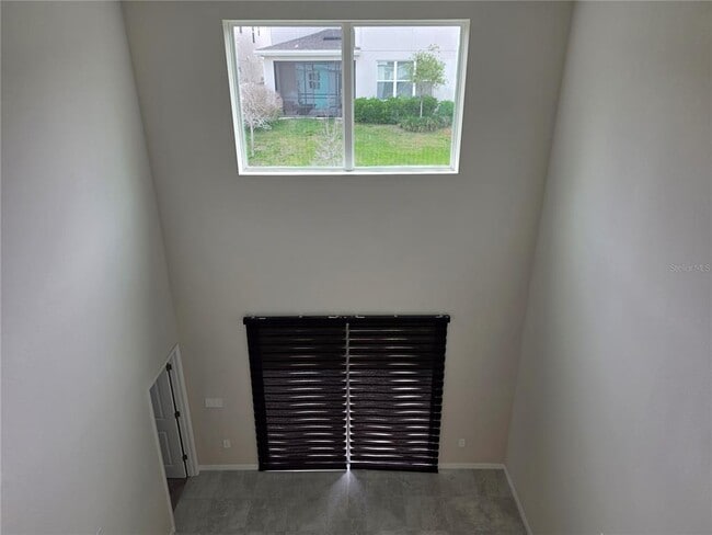 Building Photo - 2865 High Pointe St