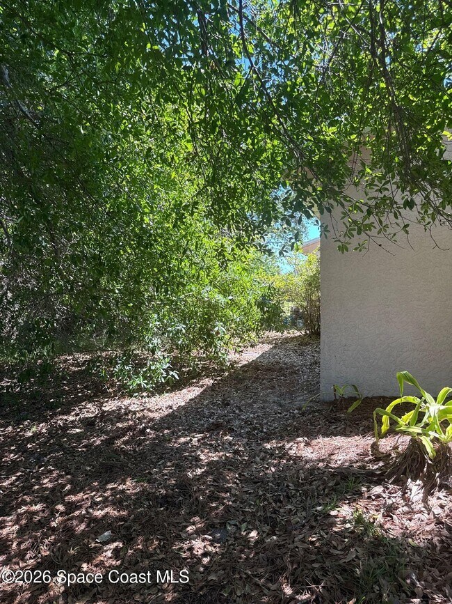 Building Photo - 1514 Clearlake Rd