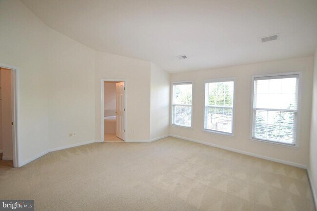 Building Photo - 24600 Siltstone Square