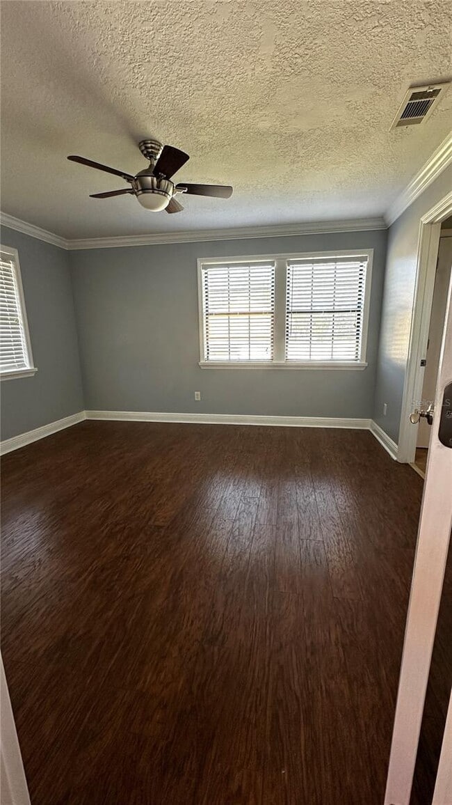 Building Photo - 2101 Good Homes Rd