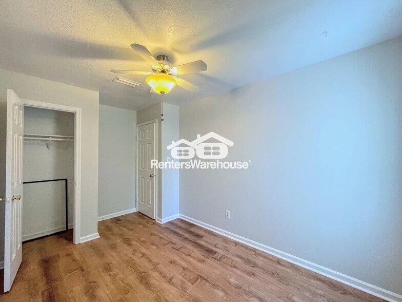 Building Photo - 3930 Rica Dr