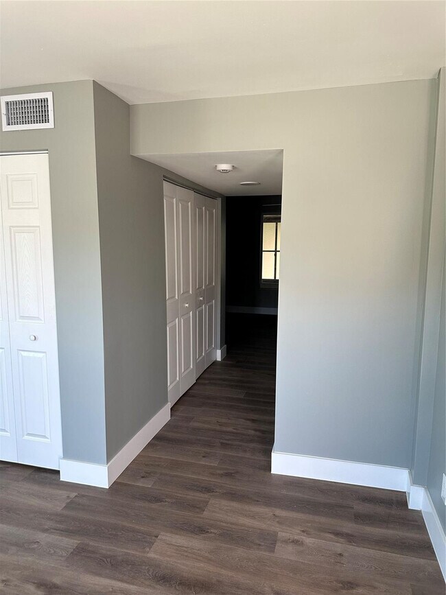 Building Photo - 1353 Silverado