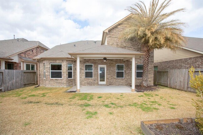 Building Photo - 7010 Stevenson Dr