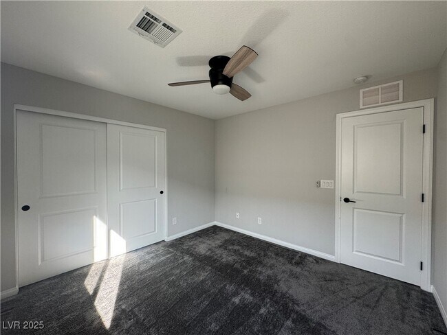 Building Photo - 8957 Eudora Ave