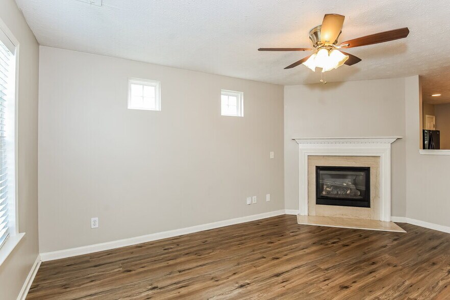 Building Photo - 632 Spanish Oak Dr
