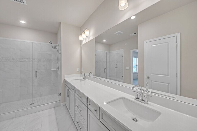 Building Photo - Chic Atlanta Area Townhome