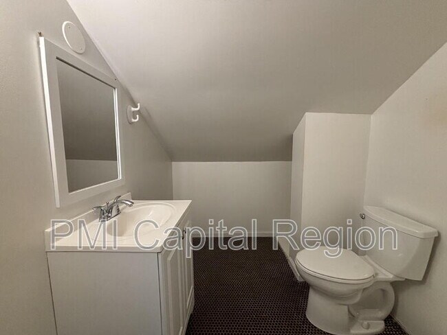 Building Photo - 5830 Vandegrift Ave