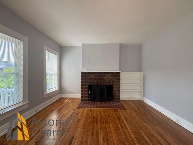 Building Photo - 3-Bedroom Home with Fireplace, Fenced Yard...