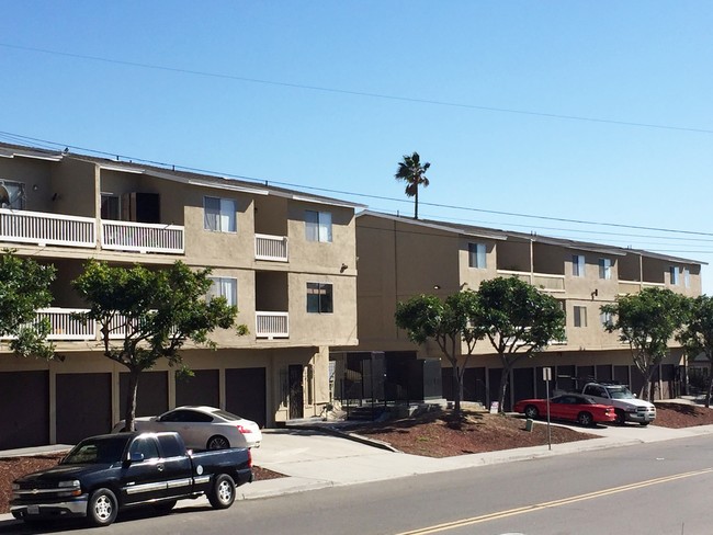 Building Photo - Golden Heights Terrace