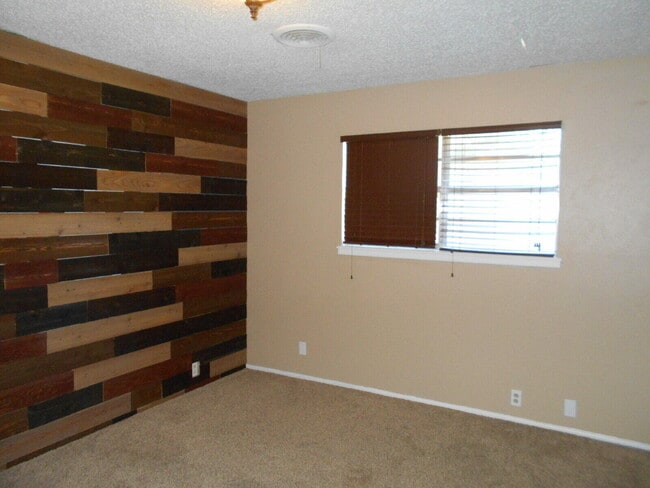 Building Photo - 4431 77th St