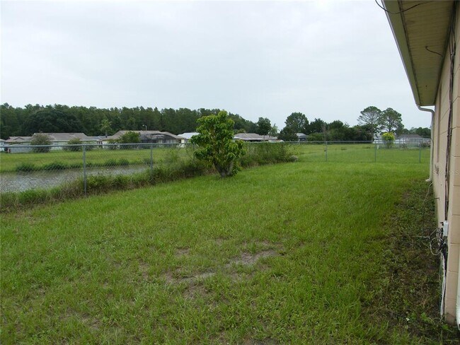 Building Photo - 350 Buttonwood Dr