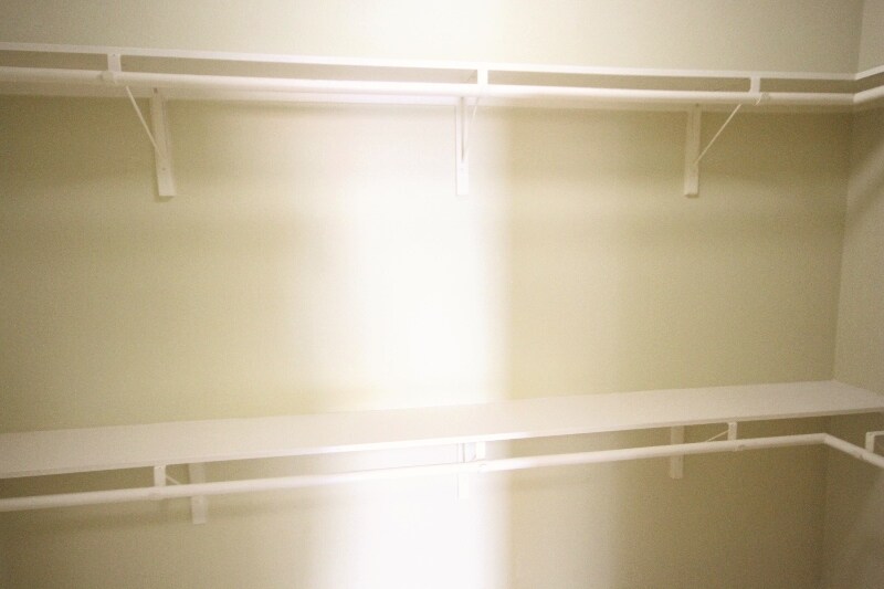 Building Photo - 710 S Medina St