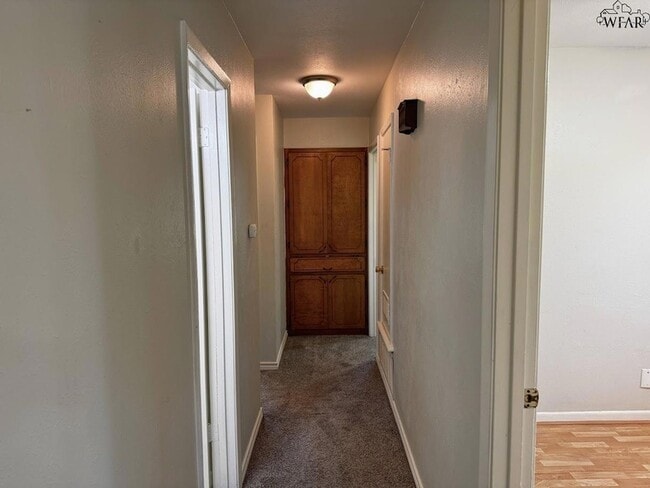 Building Photo - 4610 N Eden Hills Cir