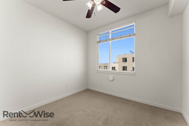 Building Photo - 50 Jerrold Ave