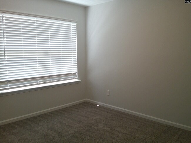 Building Photo - 1425 Tamarind Ln