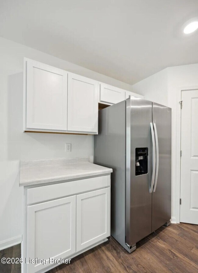 Building Photo - 156 Coral Springs Parkway