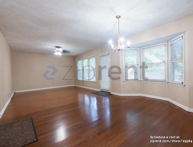 Building Photo - 125 Pine Top Ct