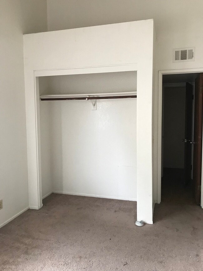 Building Photo - 6845 Pasado