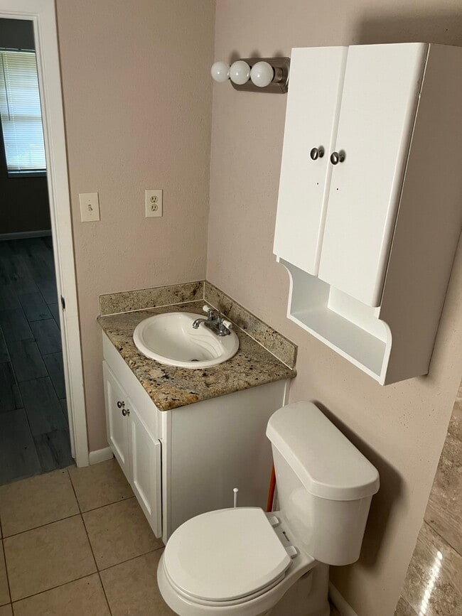 Building Photo - 1315 Peach Spring Dr
