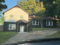 Building Photo - 2455 McAlpin Ter