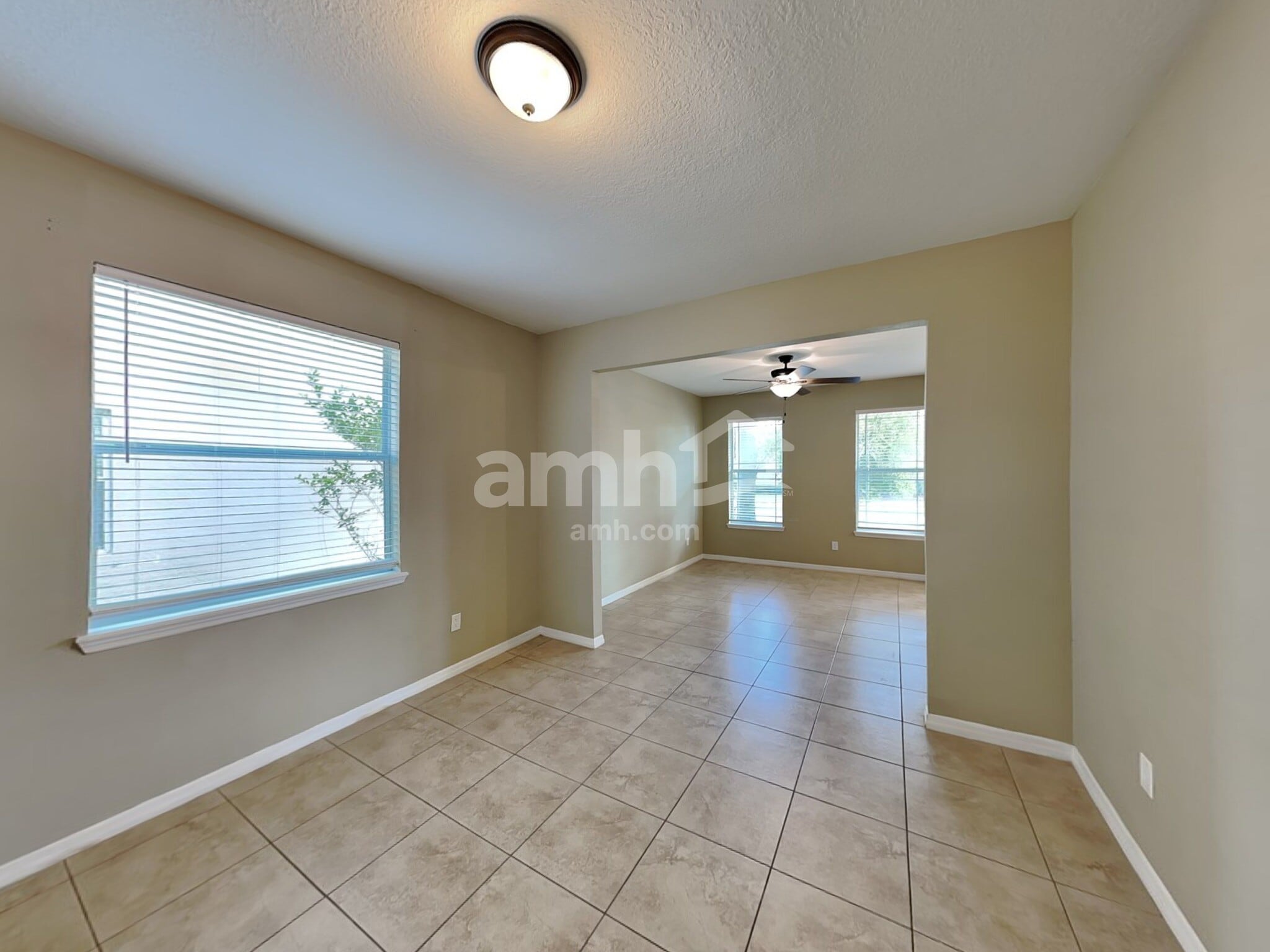 Building Photo - 5654 Aaron Ct