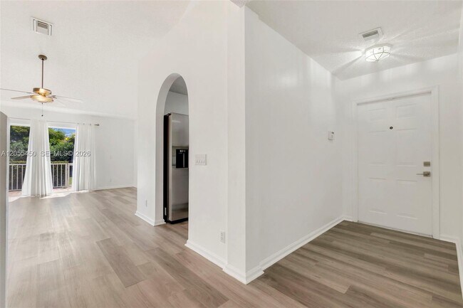 Building Photo - 7370 NW 61st Terrace