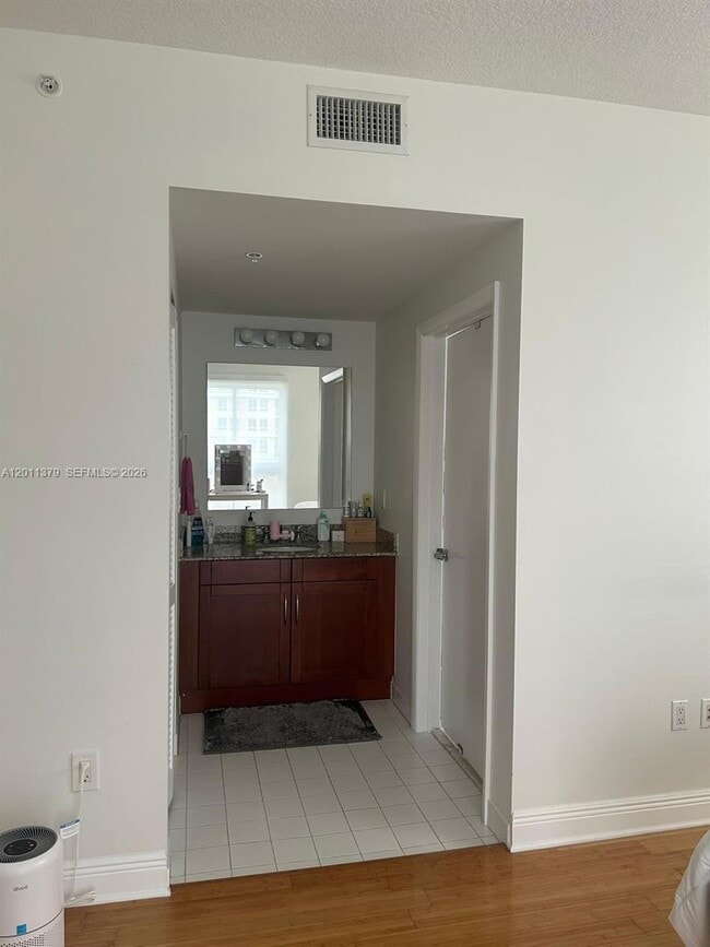 Building Photo - 7270 SW 88th St