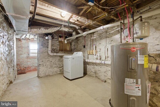 Building Photo - 3126 Remington Ave