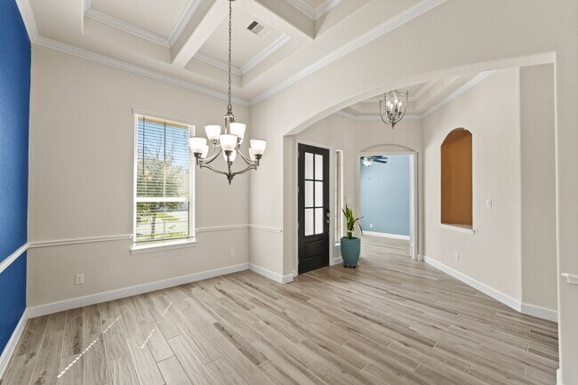 Building Photo - 9339 Fairfield Oaks Ln