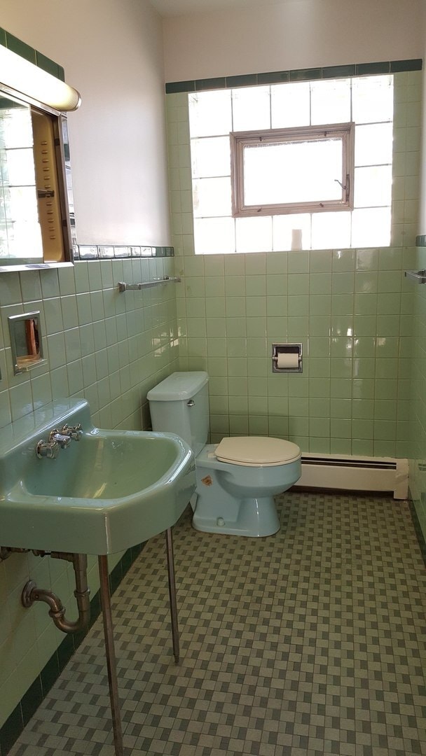 Building Photo - 5736 W Gunnison St