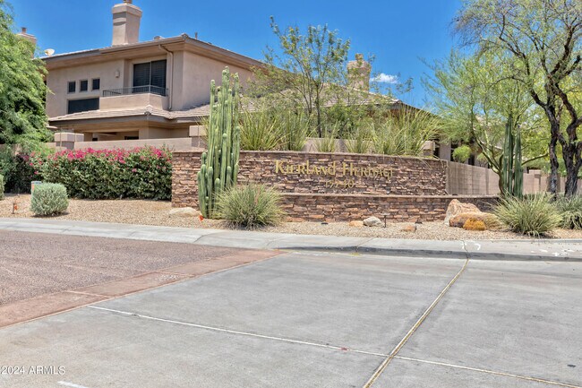 Primary Photo - 15240 N Clubgate Dr