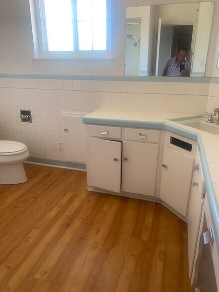 Building Photo - 21009 19th Ave