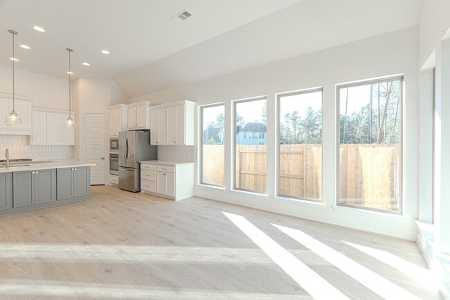 Building Photo - 15910 Mahogany Mist Dr