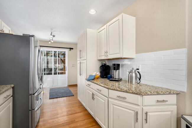 Building Photo - 1626 Foxhall Ct