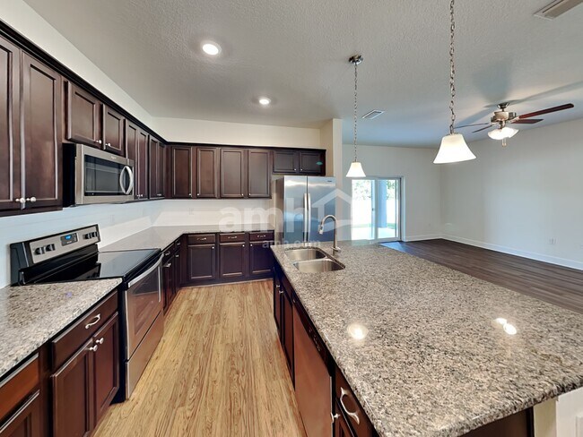 Building Photo - 343 Pine Terrace Dr