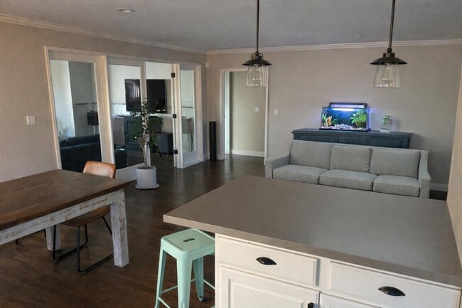 Building Photo - 1700 Cleveland Ave