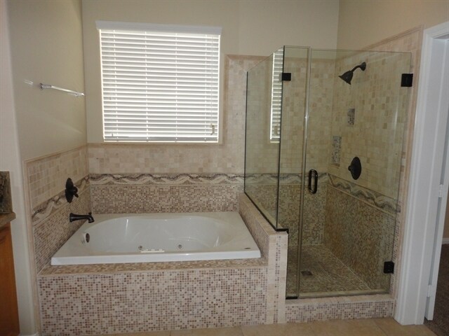 Building Photo - 903 Golden Poppy St