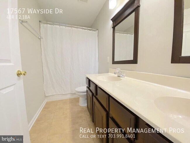 Building Photo - 17567 Wayside Dr