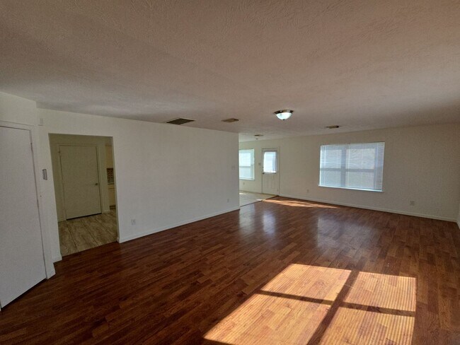 Building Photo - 21802 Westfield Ridge Dr