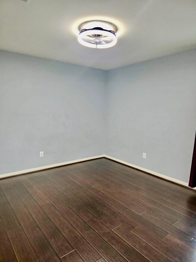 Building Photo - 11207 Hall Ridge Ct