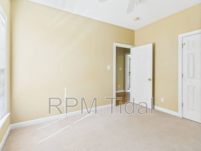 Building Photo - 4905 Burnley Dr