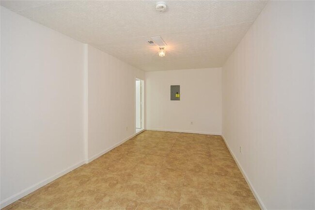 Building Photo - 160 Timber Creek Ln SW